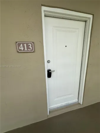 $1,900 | 7703 Camino Real, Unit A413, Miami, FL 33143