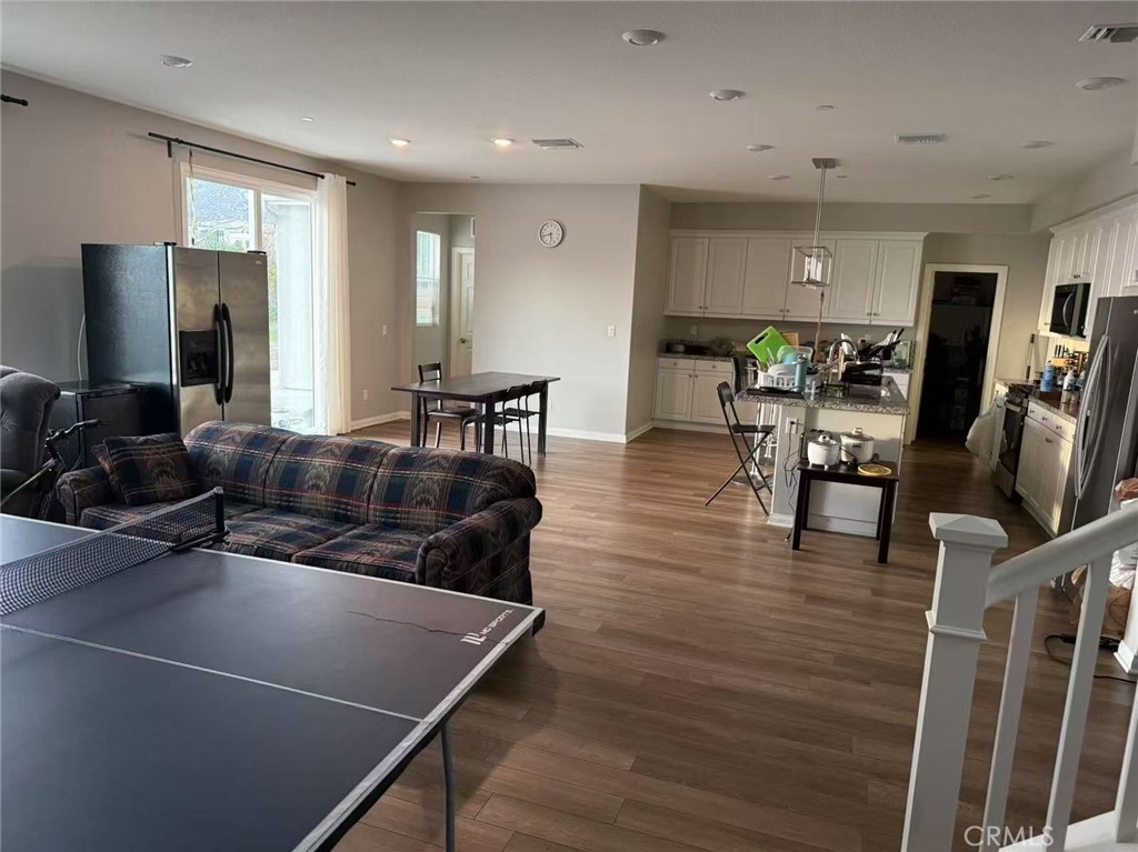 7453 Grazing Lane Riverside, CA 92507 - Photo 3 of 27