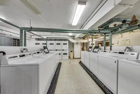 $239,900 | 850 North Dewitt Place, Unit 17H, Chicago, IL 60611