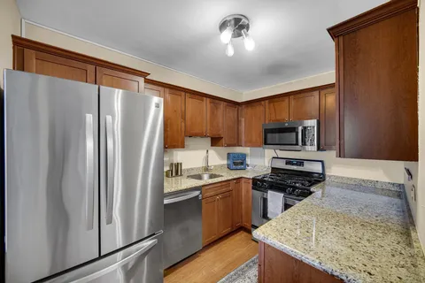 $239,900 | 850 North Dewitt Place, Unit 17H, Chicago, IL 60611