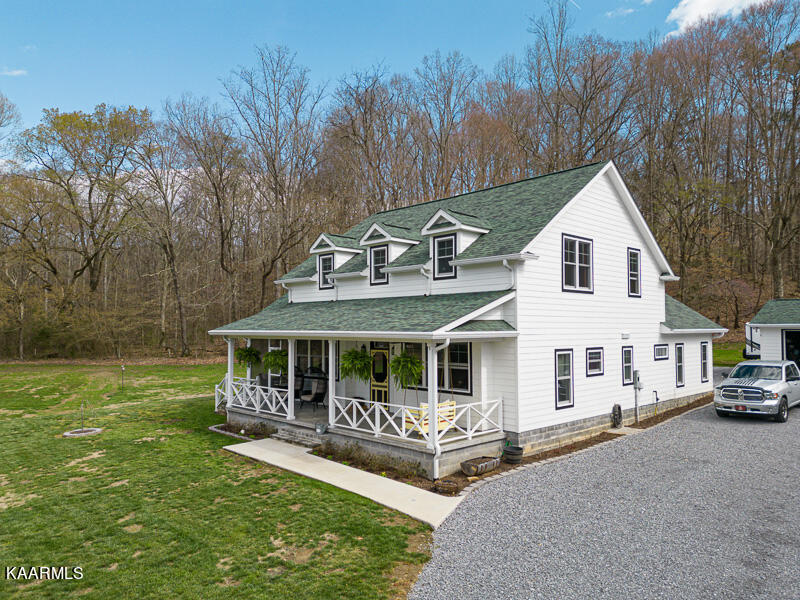 1310 Lark Road Newport, TN 37821 - Photo 2 of 60 Side