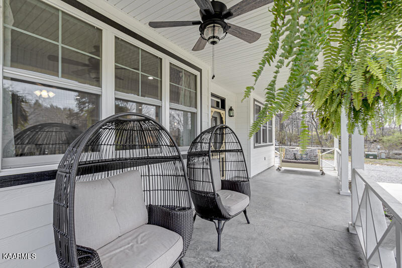 1310 Lark Road Newport, TN 37821 - Photo 6 of 60 Covered front porch