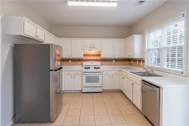 $2,550 | 11650 Bentham Court, Alpharetta, GA 30005