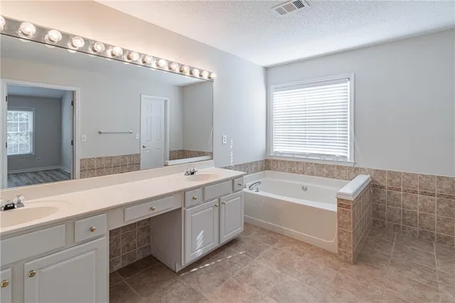 $2,550 | 11650 Bentham Court, Alpharetta, GA 30005