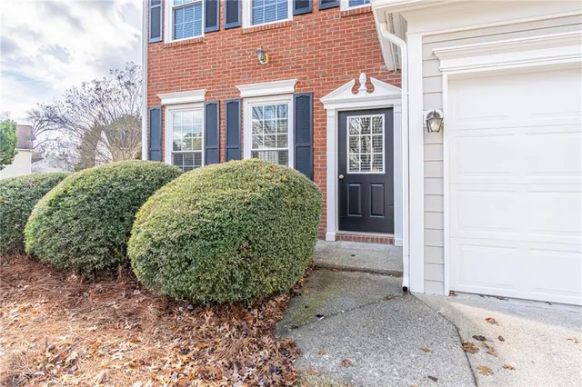 $2,550 | 11650 Bentham Court, Alpharetta, GA 30005