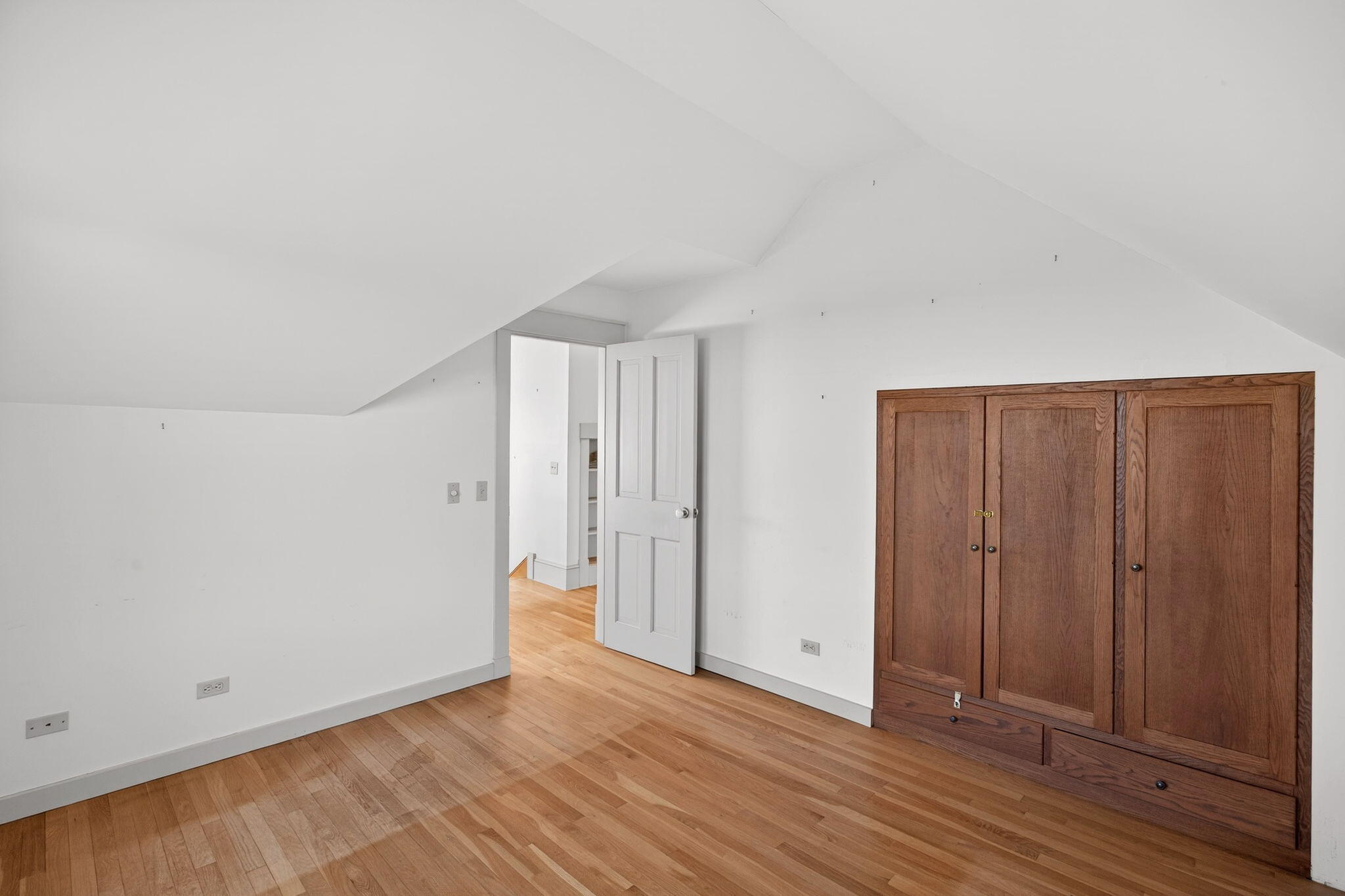 5 High Ridge Rd Extension Truro, MA 02666 - Photo 39 of 81 2nd Floor Bedroom