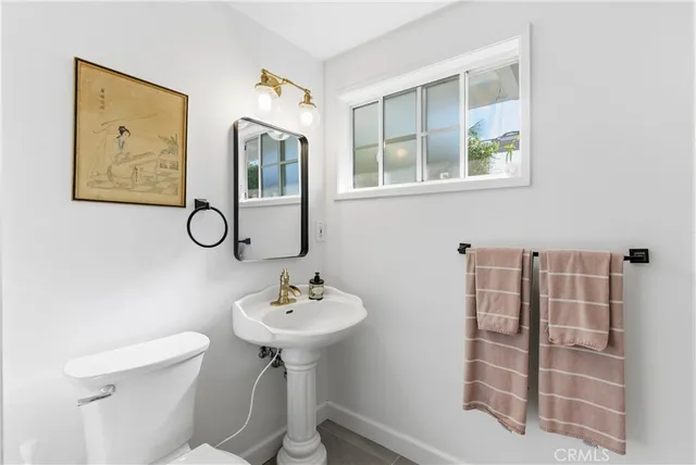 $1,325,000 | 1824 Iroquois Avenue, Long Beach, CA 90815