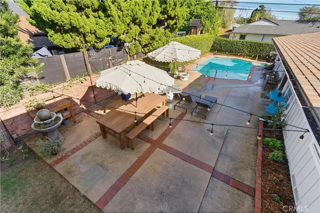 $1,325,000 | 1824 Iroquois Avenue, Long Beach, CA 90815