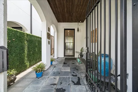 $899,000 | 1525 Early Lane, Houston, TX 77055