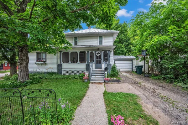 $234,900 | 128 Fox Street, Lapeer, MI 48446