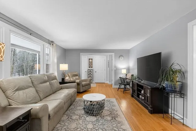 $825,000 | 137 Hill Road, Groton, MA 01450