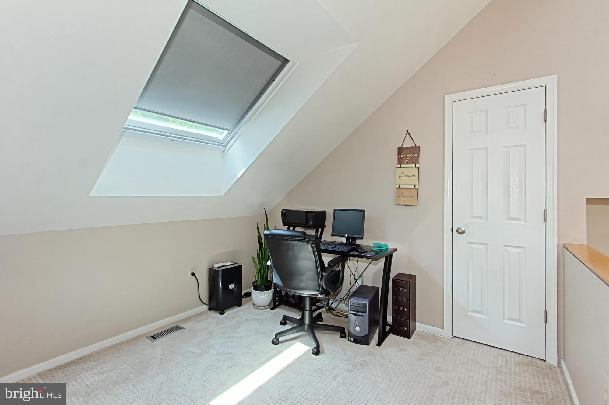 1681 Cedar Hollow Way Reston, VA 20194 - Photo 15 of 30 Interior (General)