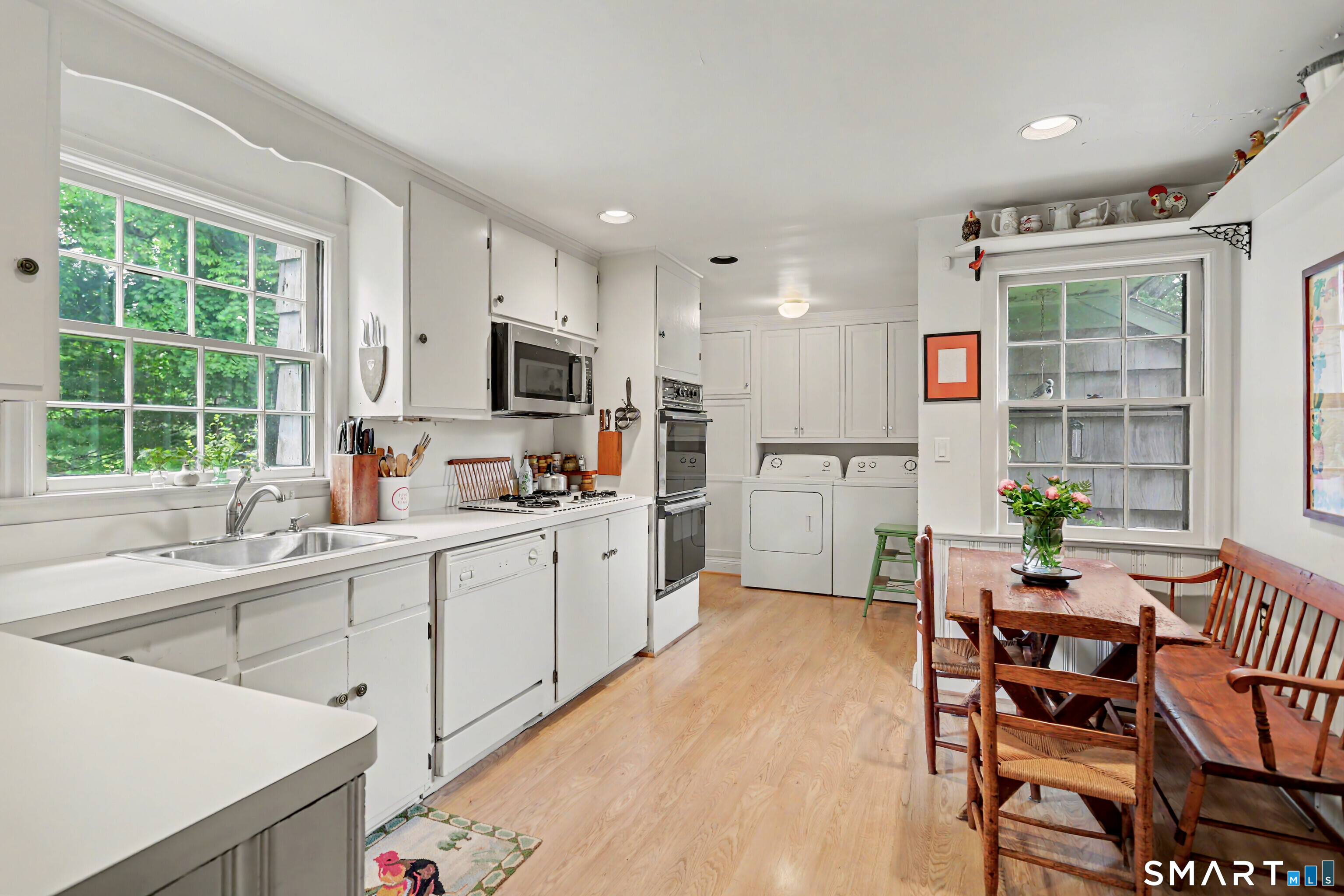 240 North Cedar Road Fairfield, CT 06824 - Photo 18 of 40