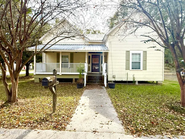 $189,900 | 522 East Canal Street, Picayune, MS 39466