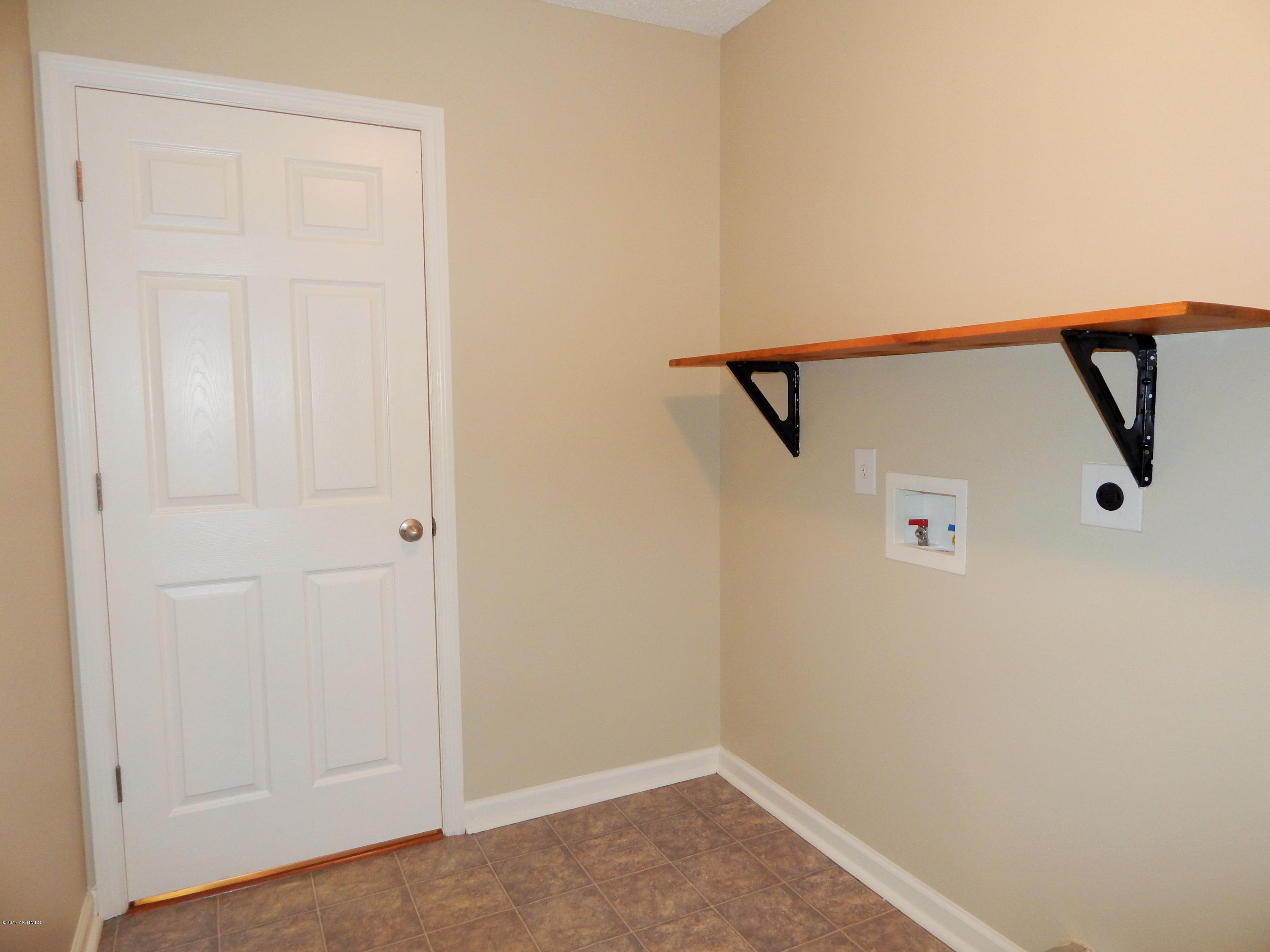 116 Meadow Farms Road Richlands, NC 28574 - Photo 14 of 27 DSCN3834