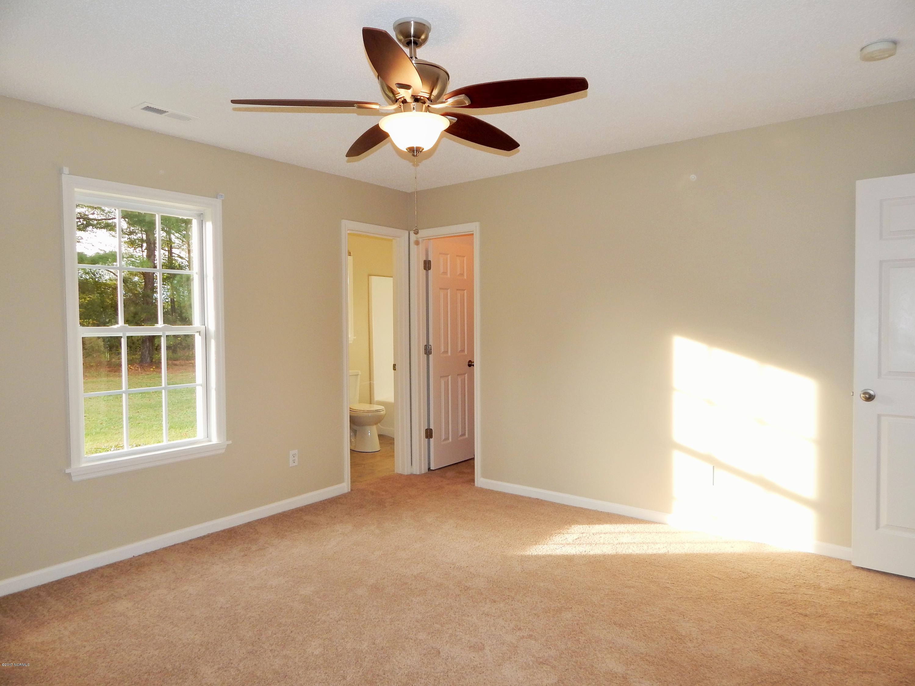 116 Meadow Farms Road Richlands, NC 28574 - Photo 21 of 27 DSCN3843