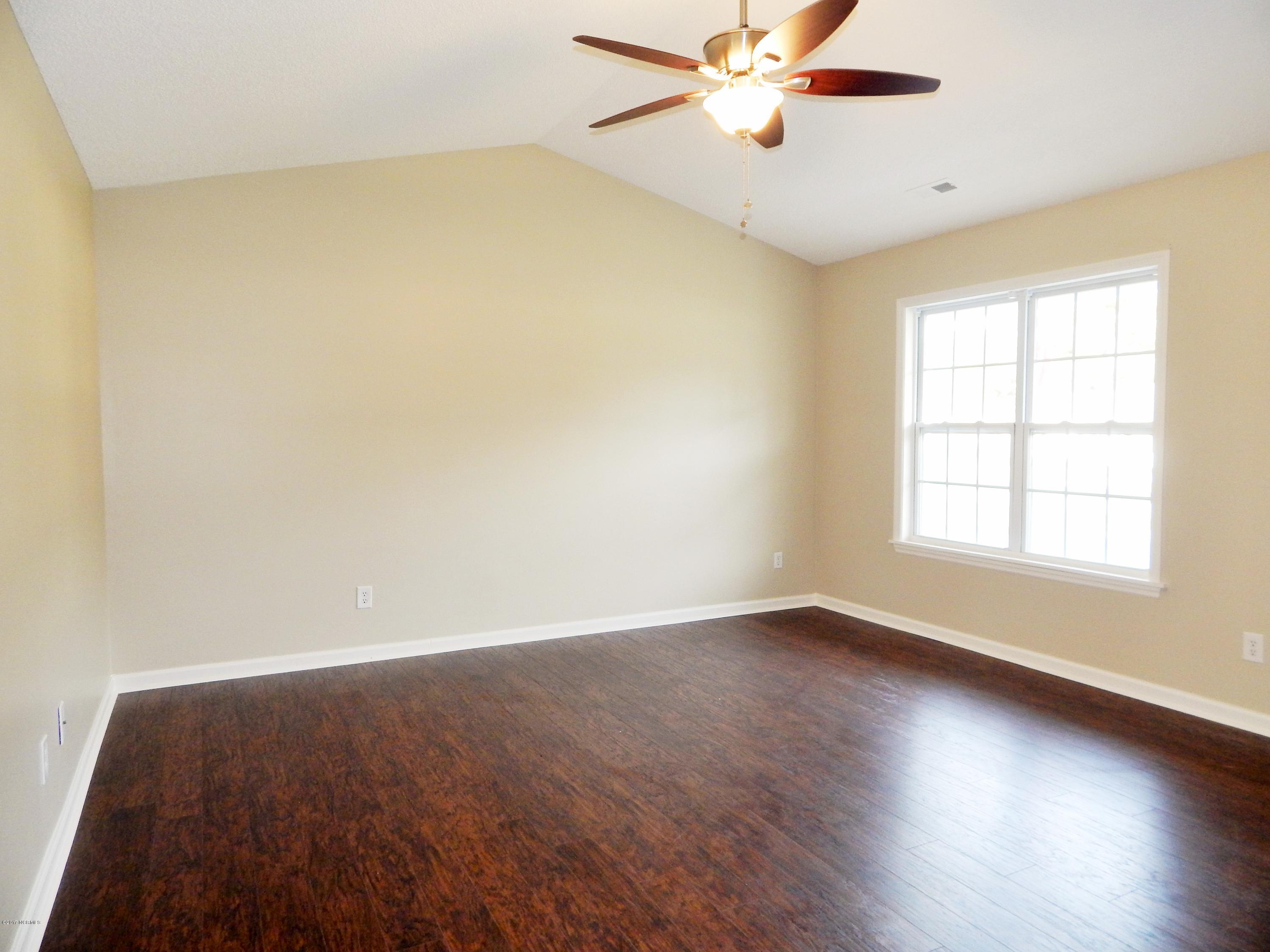 116 Meadow Farms Road Richlands, NC 28574 - Photo 5 of 27 DSCN3820