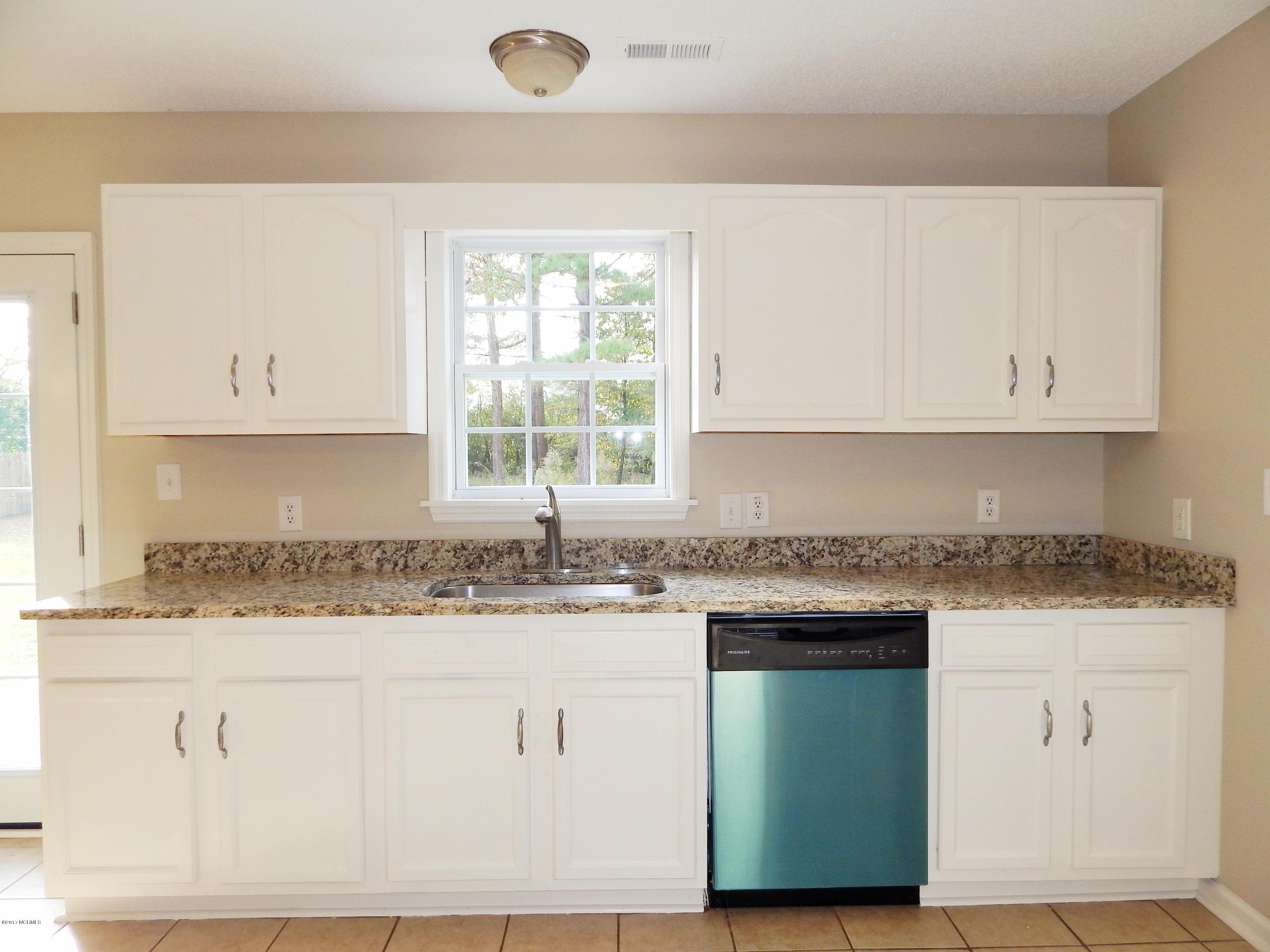 116 Meadow Farms Road Richlands, NC 28574 - Photo 10 of 27 DSCN3826