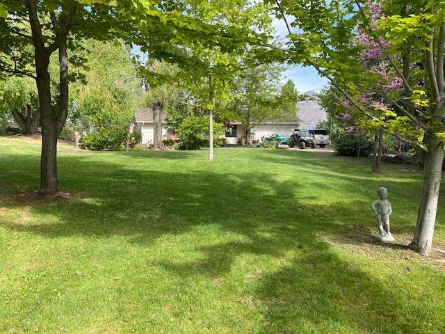 1260 Beffa Road Tieton, WA 98947 - Photo 1 of 38 a garden view