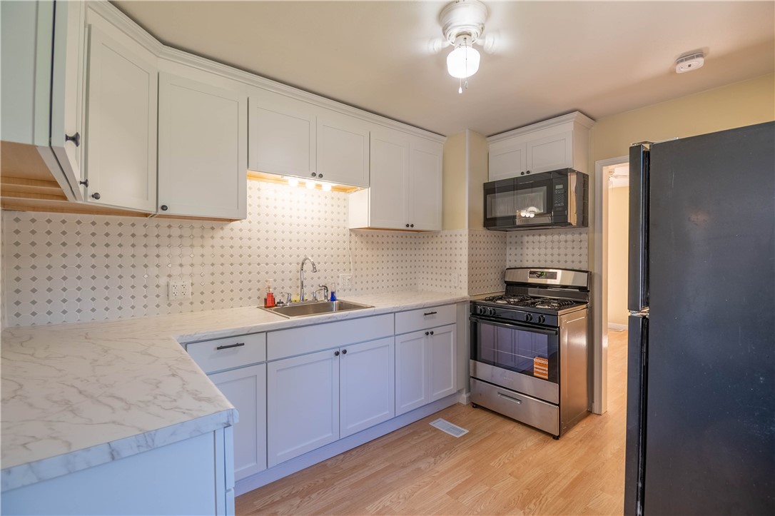 4504 Spruce Street Decatur, IL 62526 - Photo 6 of 19 Gallery Image 6