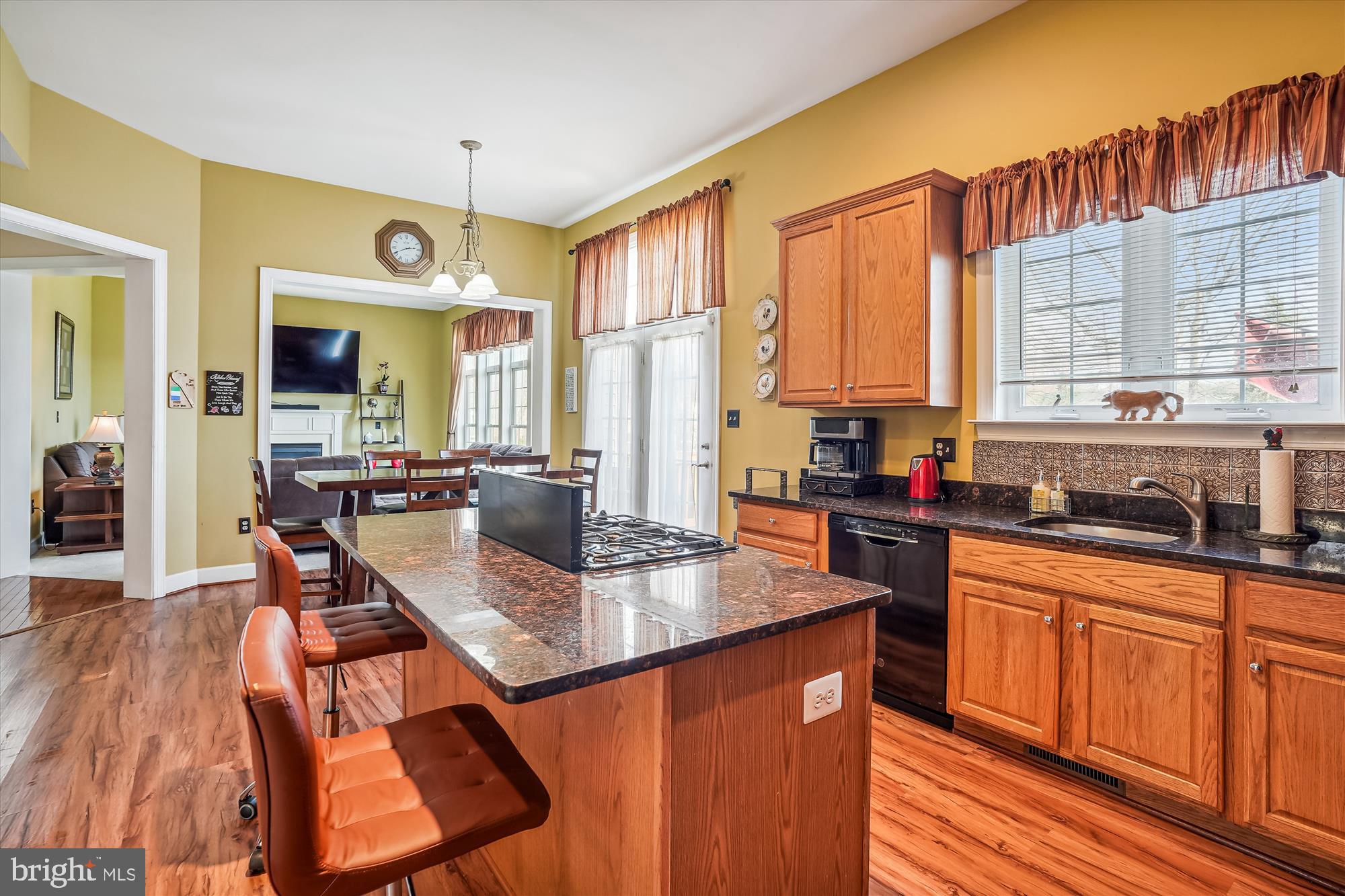 4011 Sapling Way Triangle, VA 22172 - Photo 13 of 88 Kitchen Island