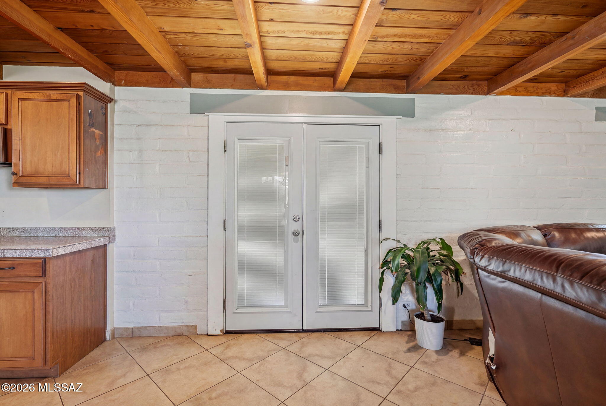 725 South Gollob Road Tucson, AZ 85710 - Photo 9 of 42