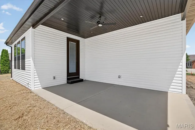 $534,500 | 125 Gladwyn Drive, Millstadt, IL 62260