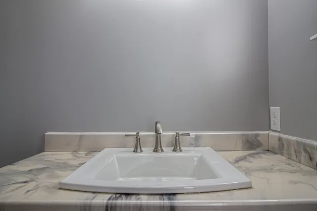 a close view of sink