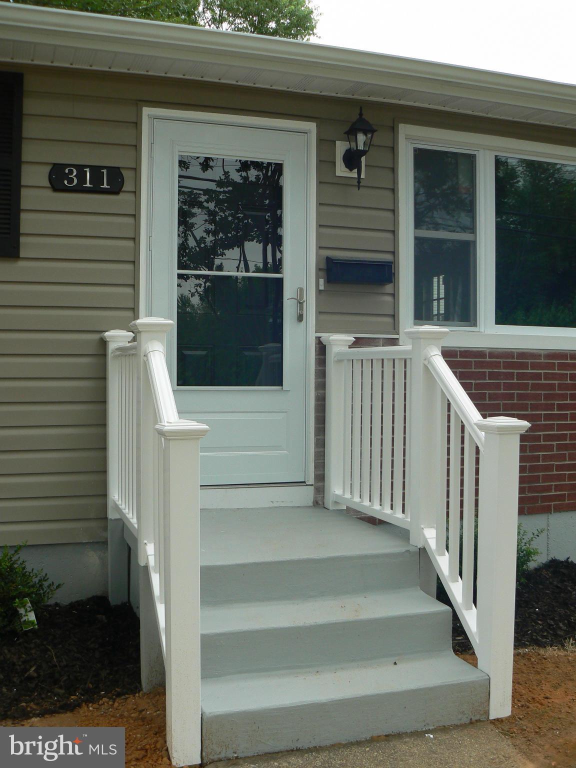 311 Brock Bridge Road Laurel, MD 20724 - Photo 3 of 30 Exterior (Front)