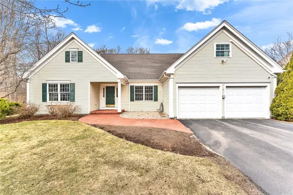 $950,000 | 15 Jessica Lane, South Kingstown, RI 02879
