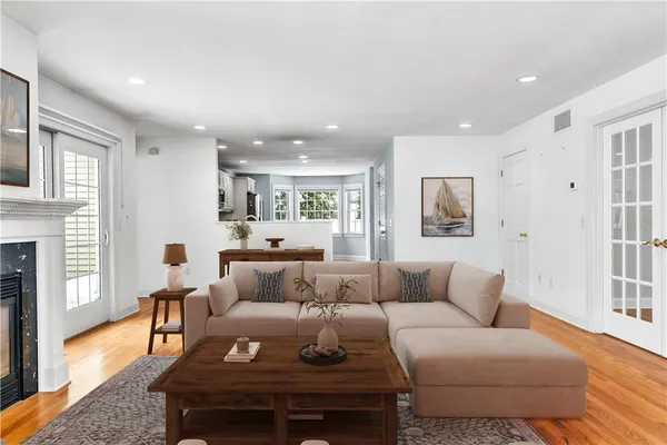 $950,000 | 15 Jessica Lane, South Kingstown, RI 02879