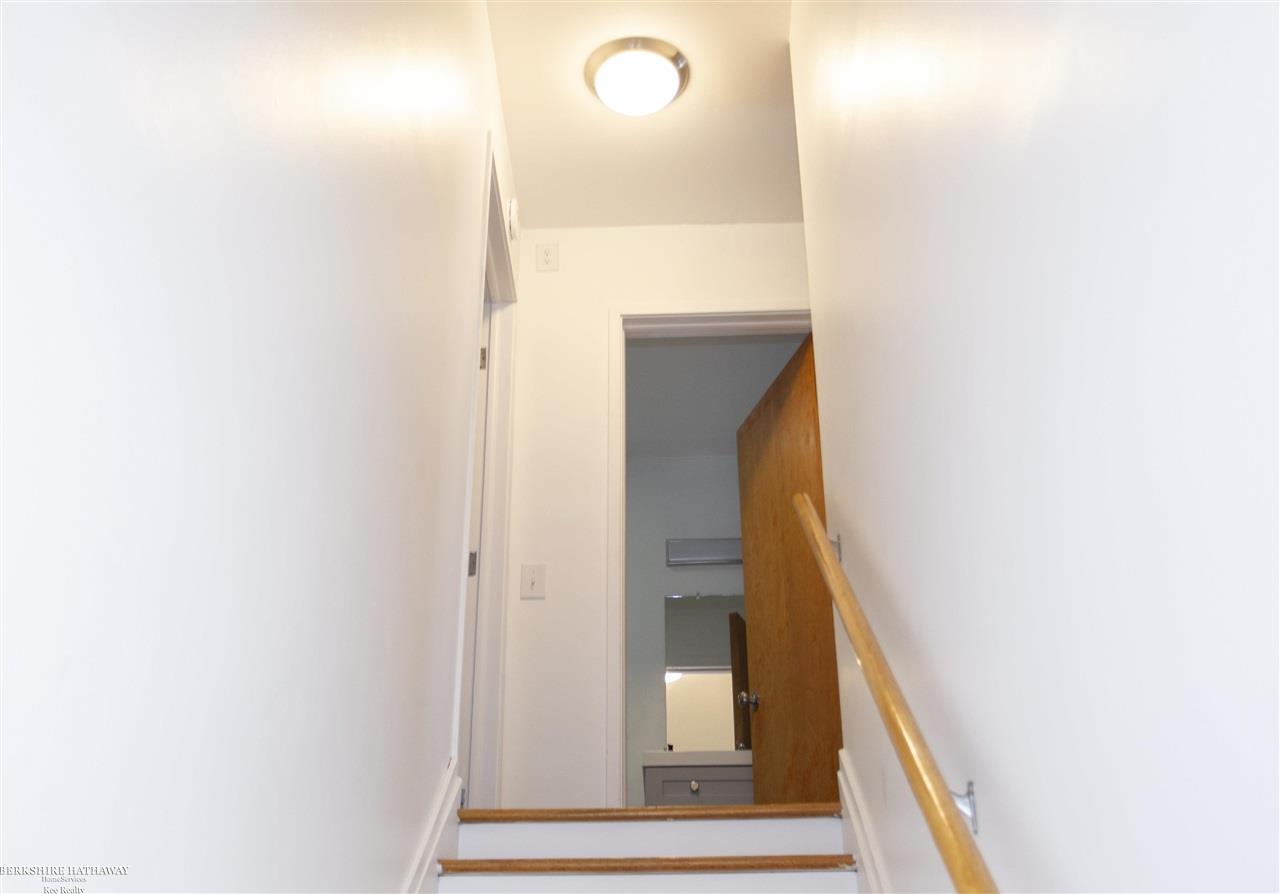 379 Neff Road Grosse Pointe, MI 48230 - Photo 36 of 63 50070950-35.JPG