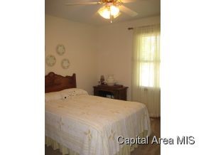 12 Spring Street Riverton, IL 62561 - Photo 6 of 24 Gallery Image 6