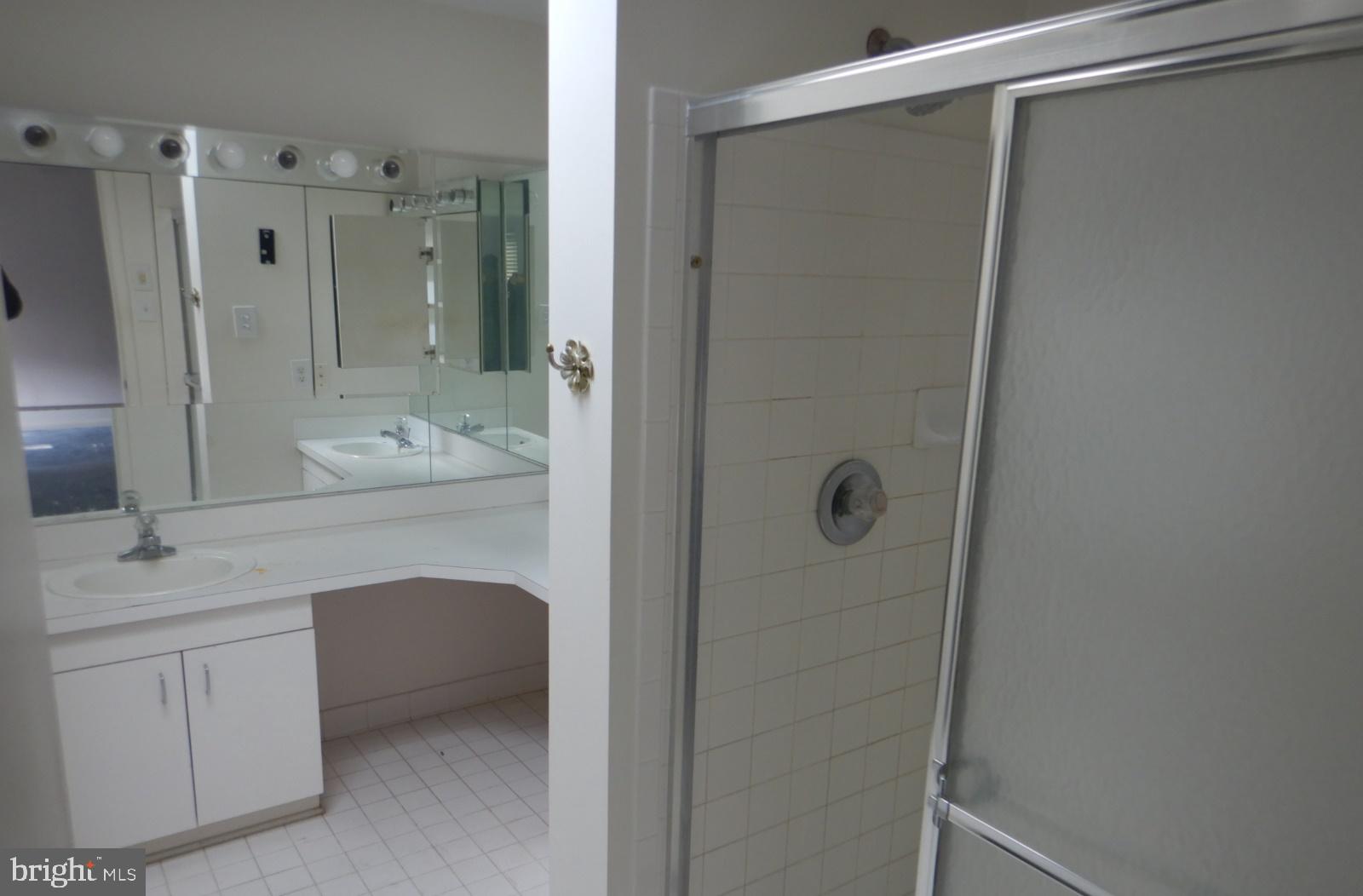 12 Lamplighter Court, Unit 12 Baltimore, MD 21208 - Photo 6 of 11
