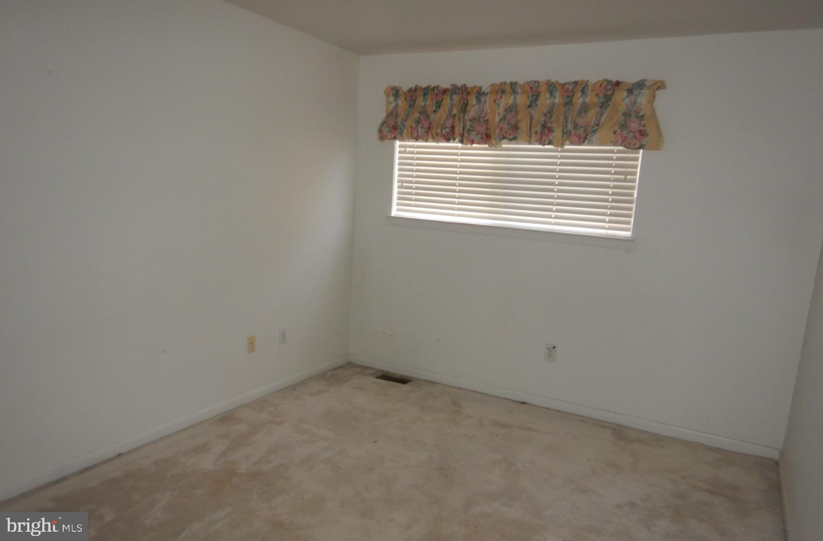 12 Lamplighter Court, Unit 12 Baltimore, MD 21208 - Photo 9 of 11