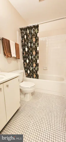 $100,000 | 6350 Red Cedar Place, Unit 211, Baltimore, MD 21209