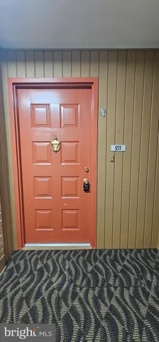 $100,000 | 6350 Red Cedar Place, Unit 211, Baltimore, MD 21209