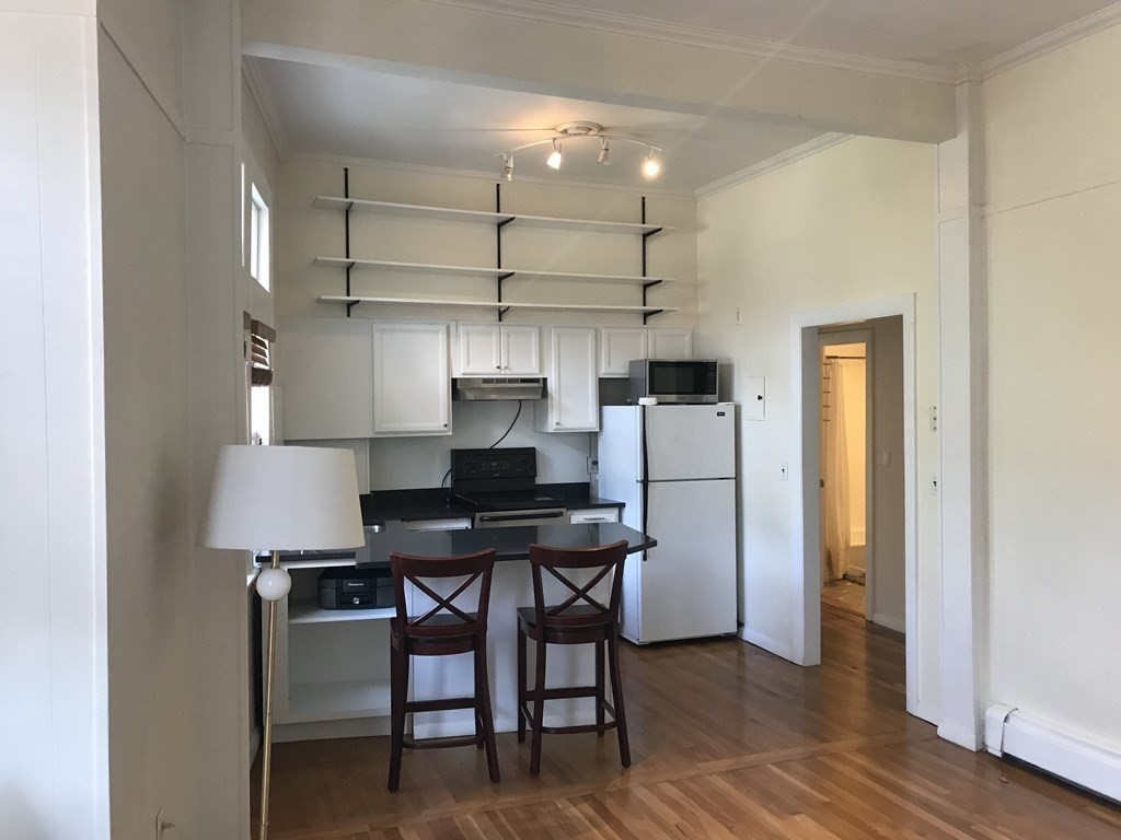 30 Pinckney Street, Unit 5 Boston, MA 02114 - Photo 5 of 9