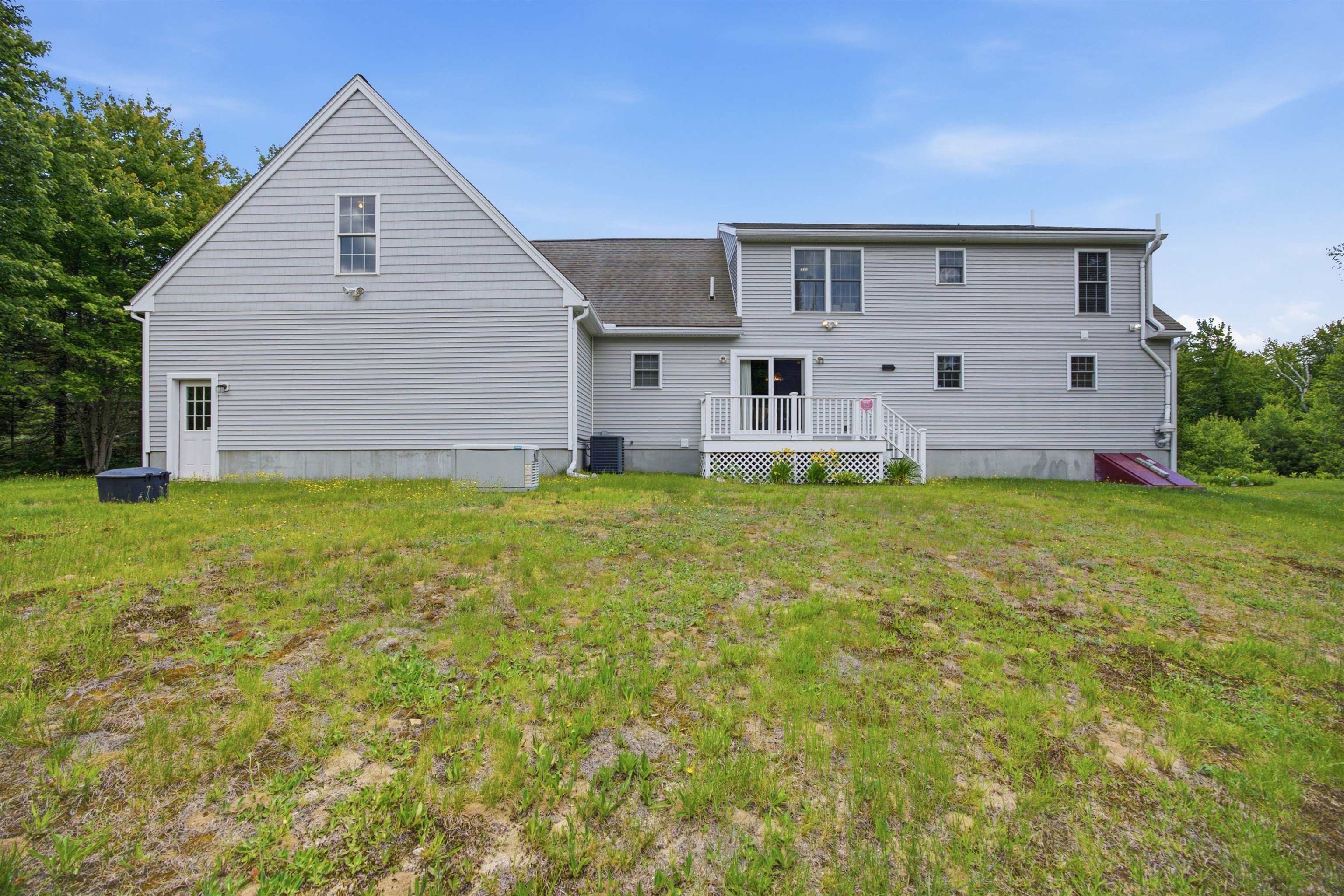 48 Adams Way Middleton, NH 03887 - Photo 4 of 50