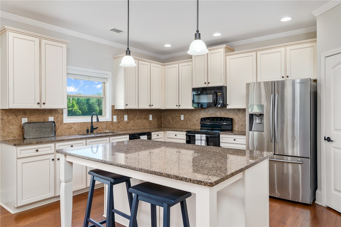 102 Rolling Meadows Court Anderson, SC 29621 - Photo 9 of 44 Gallery Image 9