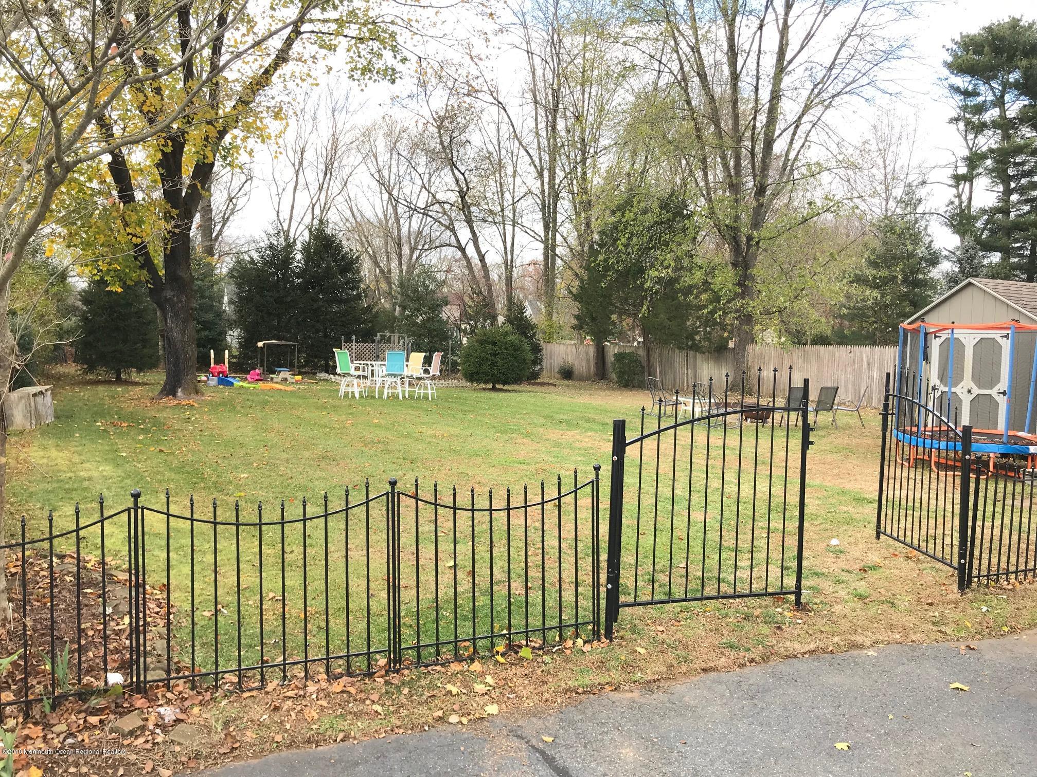 25 Heyers Mill Road Colts Neck, NJ 07722 - Photo 8 of 22 IMG_6775