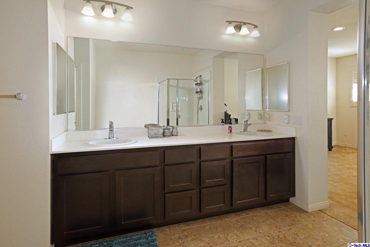 2491 Blossom Ridge Court, Unit 2 Simi Valley, CA 93063 - Photo 16 of 30 Gallery Image 16