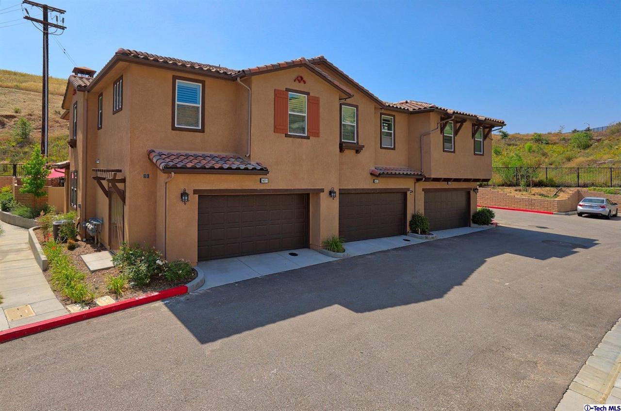 2491 Blossom Ridge Court, Unit 2 Simi Valley, CA 93063 - Photo 17 of 30 Gallery Image 17