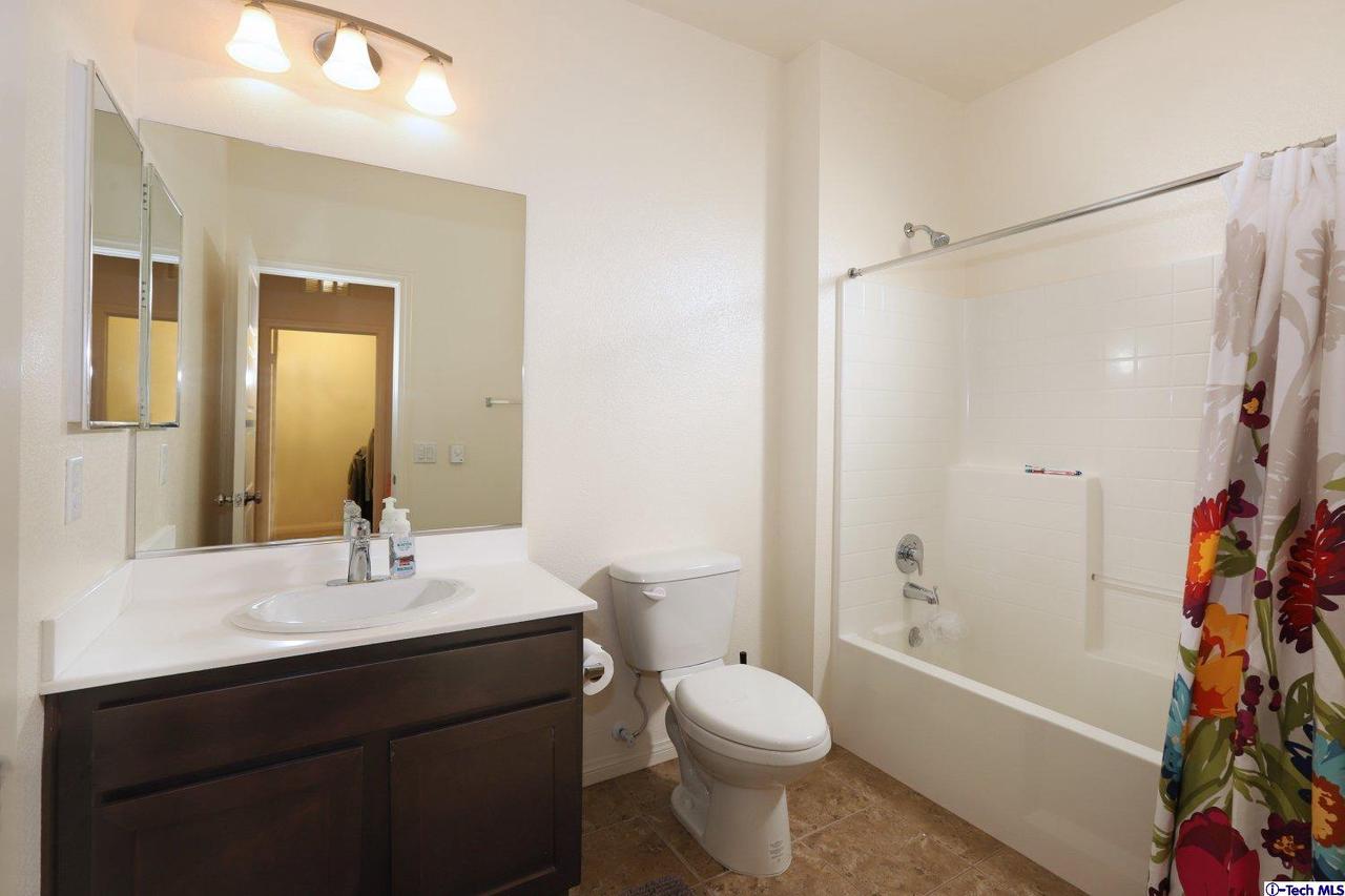 2491 Blossom Ridge Court, Unit 2 Simi Valley, CA 93063 - Photo 20 of 30 Gallery Image 20