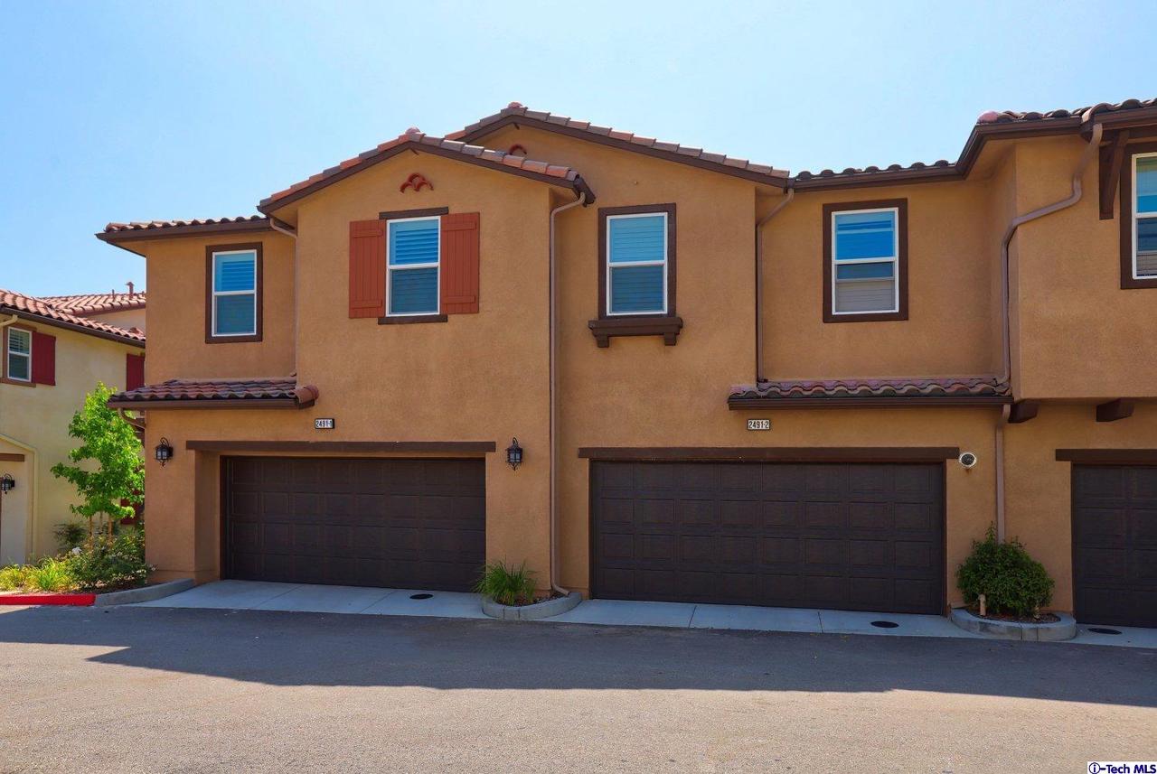 2491 Blossom Ridge Court, Unit 2 Simi Valley, CA 93063 - Photo 3 of 30 Gallery Image 3
