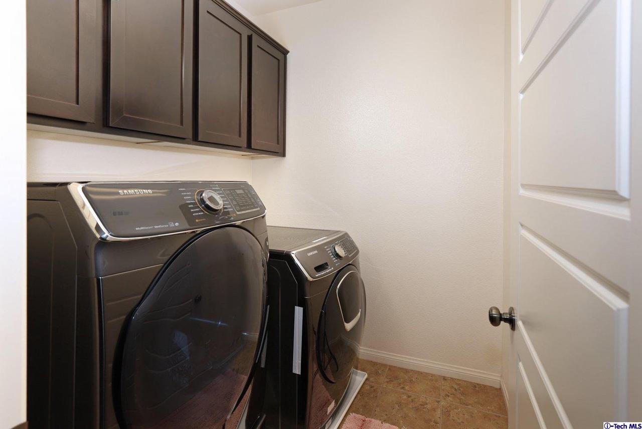 2491 Blossom Ridge Court, Unit 2 Simi Valley, CA 93063 - Photo 21 of 30 Gallery Image 21