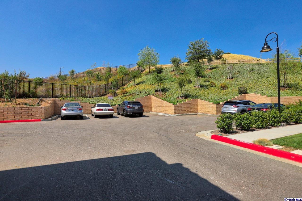 2491 Blossom Ridge Court, Unit 2 Simi Valley, CA 93063 - Photo 24 of 30 Gallery Image 24