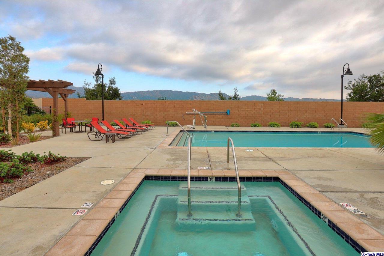 2491 Blossom Ridge Court, Unit 2 Simi Valley, CA 93063 - Photo 26 of 30 Gallery Image 26