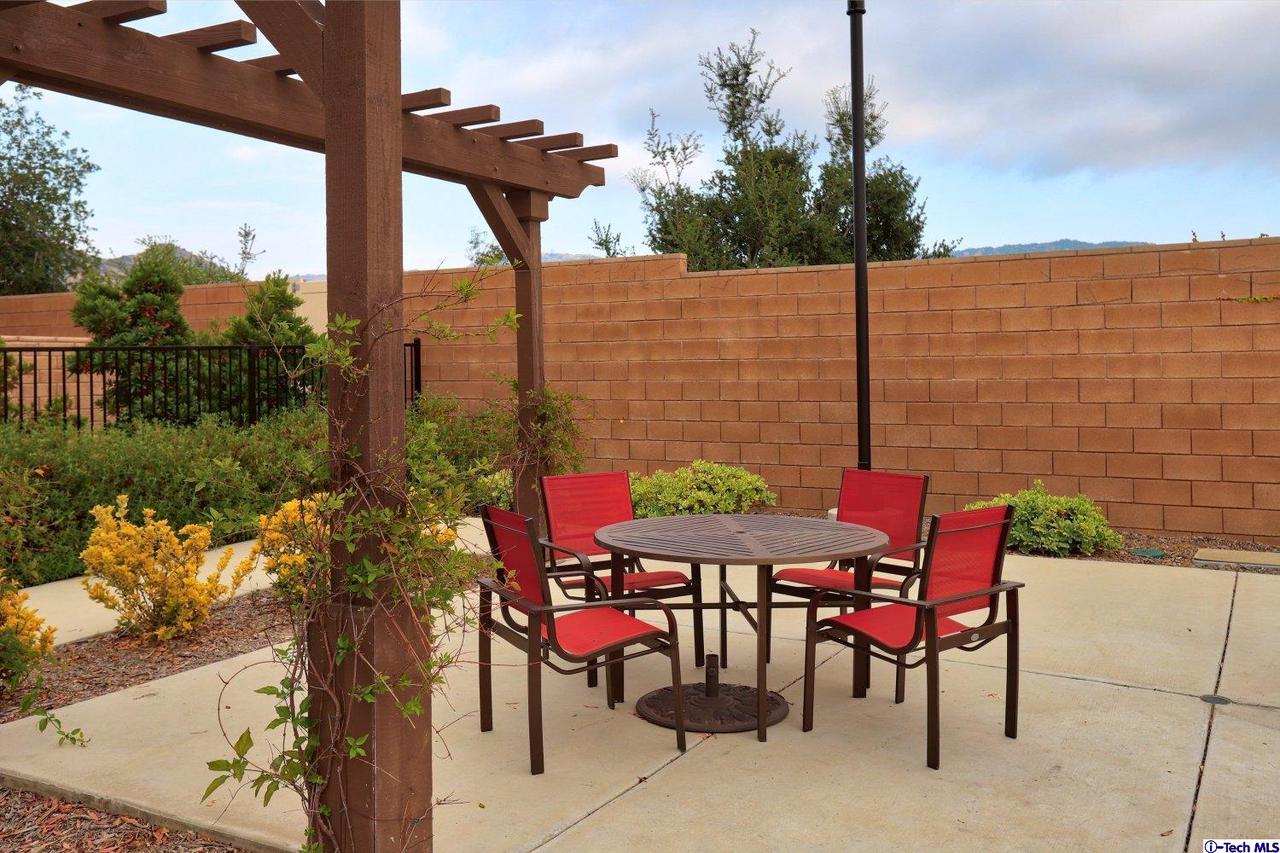 2491 Blossom Ridge Court, Unit 2 Simi Valley, CA 93063 - Photo 30 of 30 Gallery Image 30