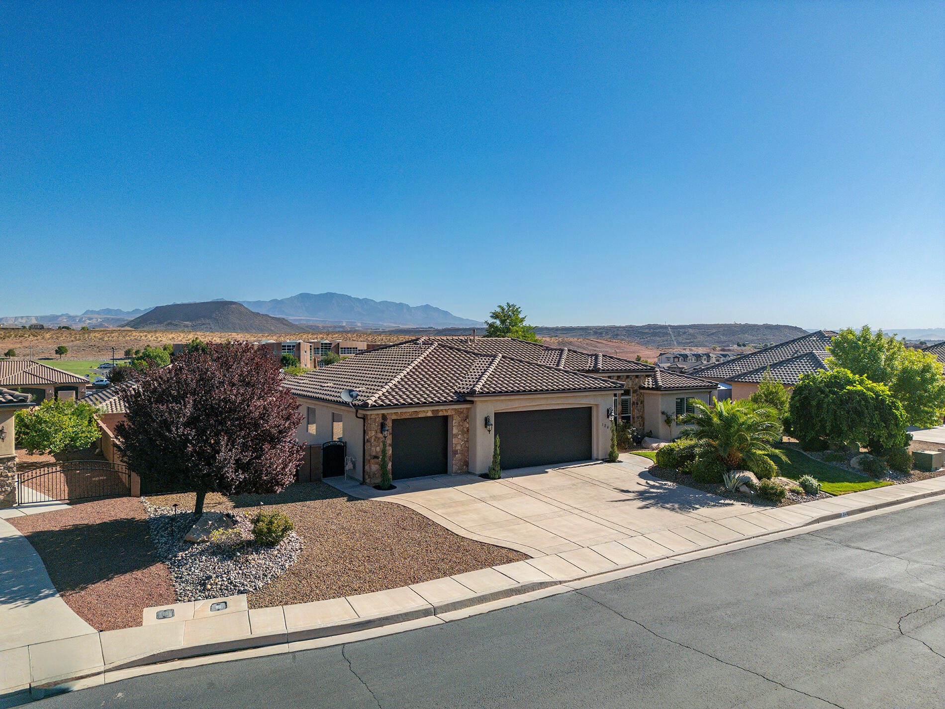 1248 West 2190 S Circle St. George, UT 84770 - Photo 2 of 73 01a